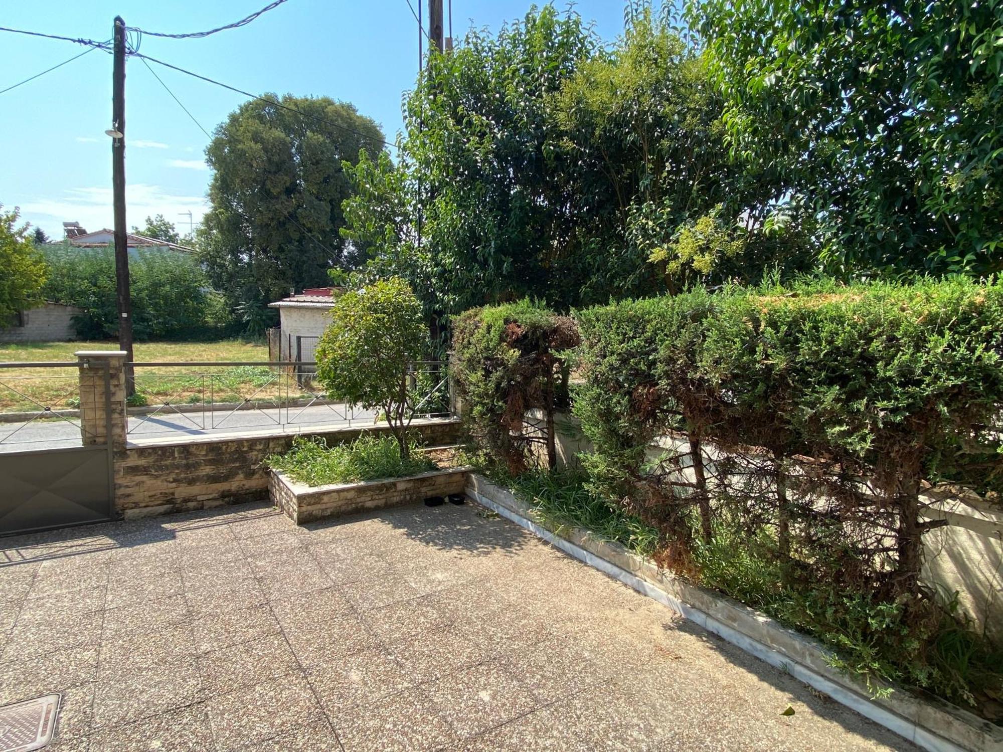 Cozy & Quiet City Apartment Trikala  Bagian luar foto