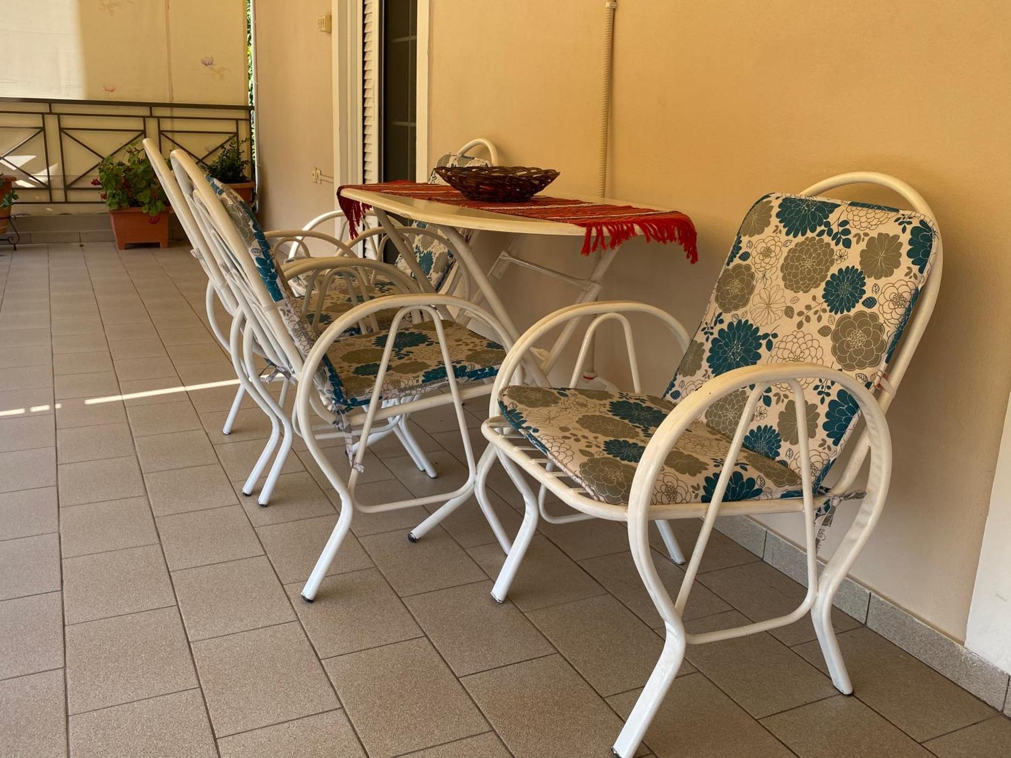 Cozy & Quiet City Apartment Trikala  Bagian luar foto