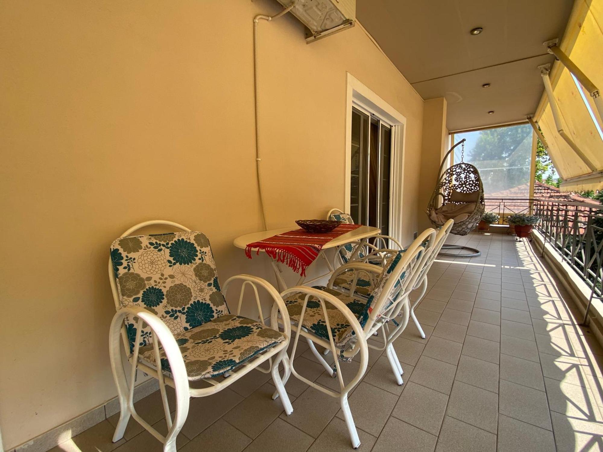 Cozy & Quiet City Apartment Trikala  Bagian luar foto
