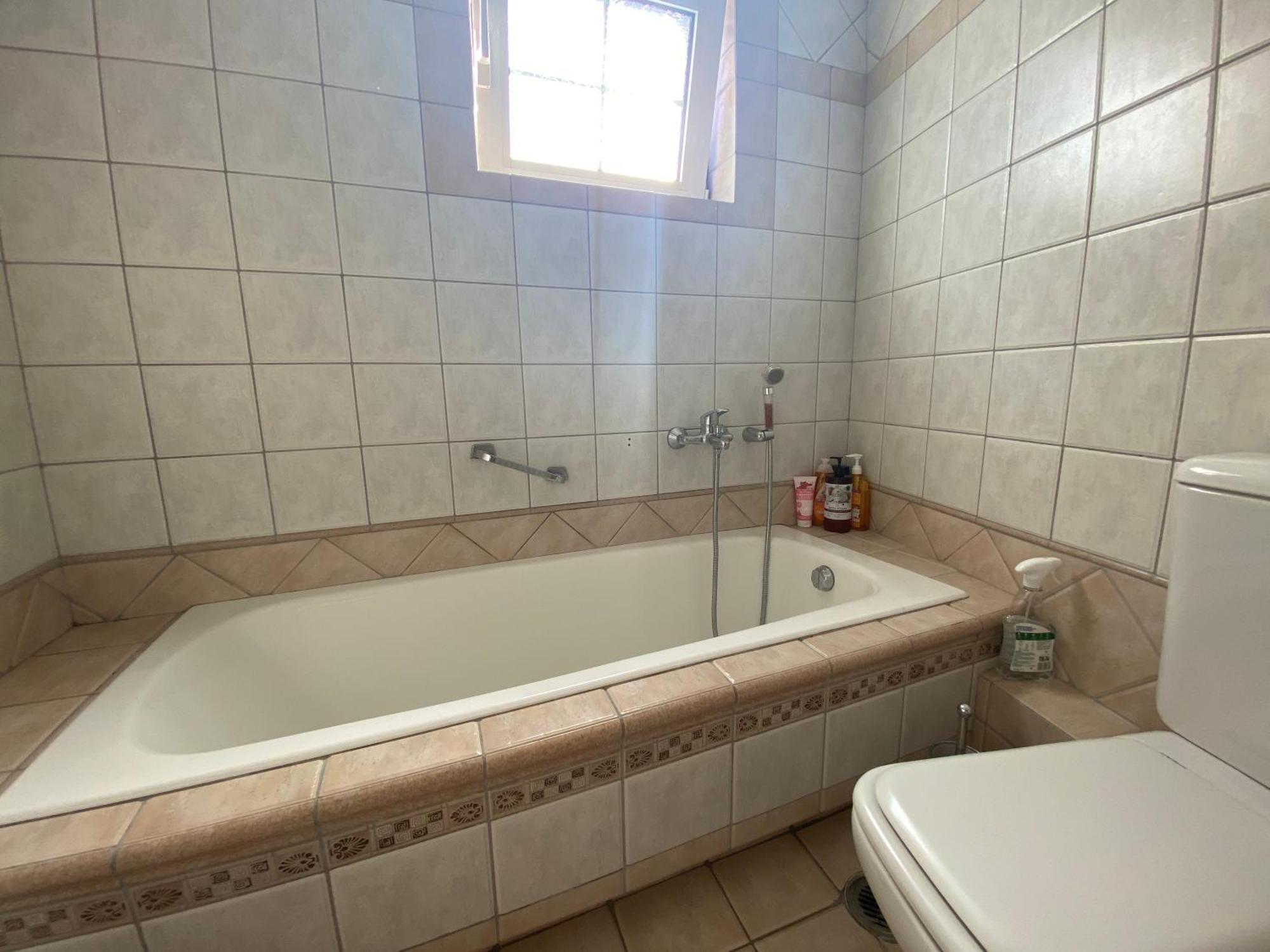 Cozy & Quiet City Apartment Trikala  Bagian luar foto